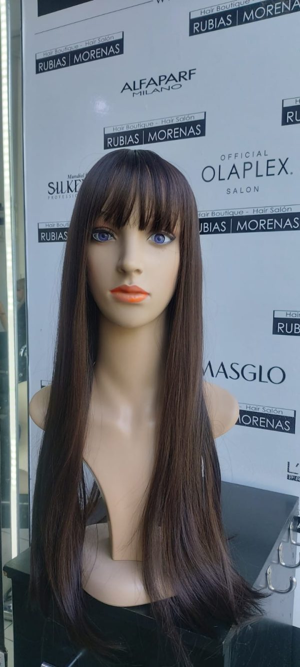 PELUCA SINTETICA LARGA CASTAÑA OSCURA CON CHASQUILLA